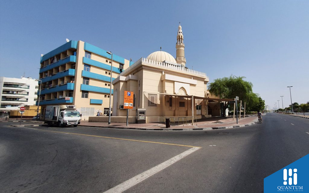 البراحة، ديرة