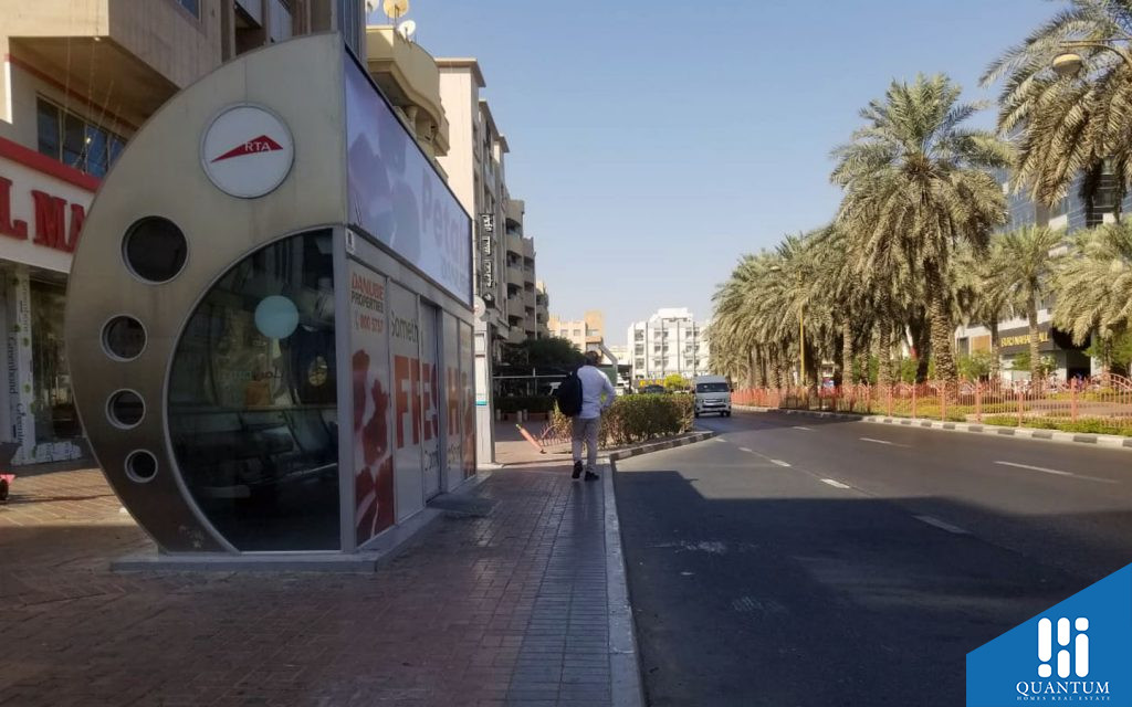 المطينة، ديرة
