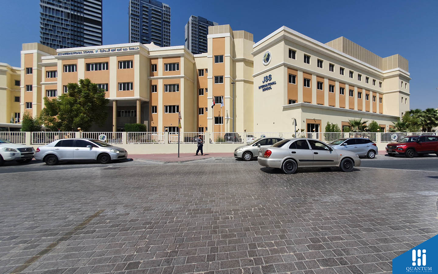 الضاحية 11، قرية جميرا الدائرية