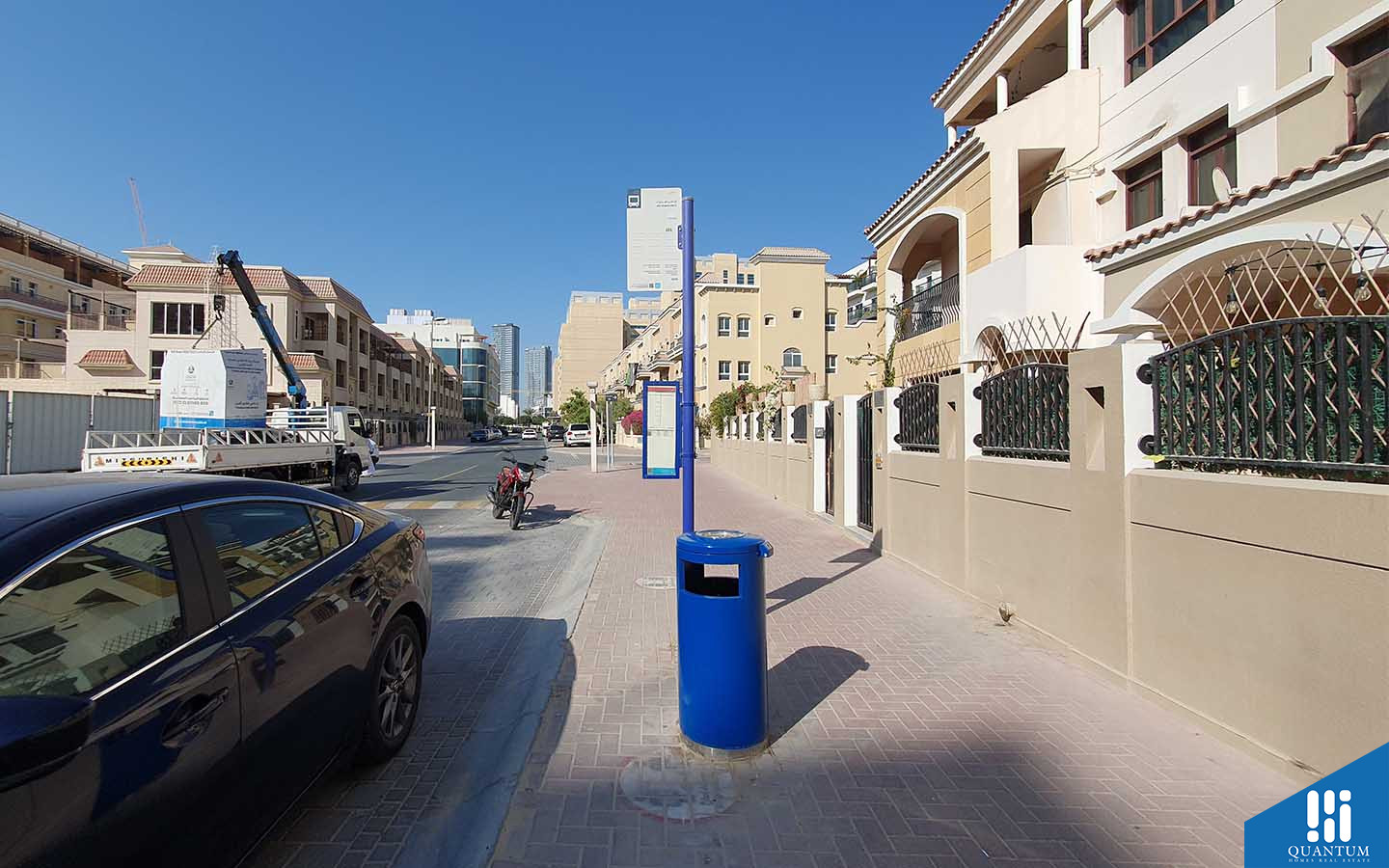 الضاحية 11، قرية جميرا الدائرية