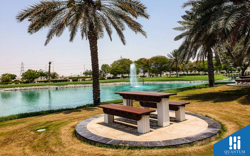 صحارى ميدوز 2، مجمع دبي الصناعي