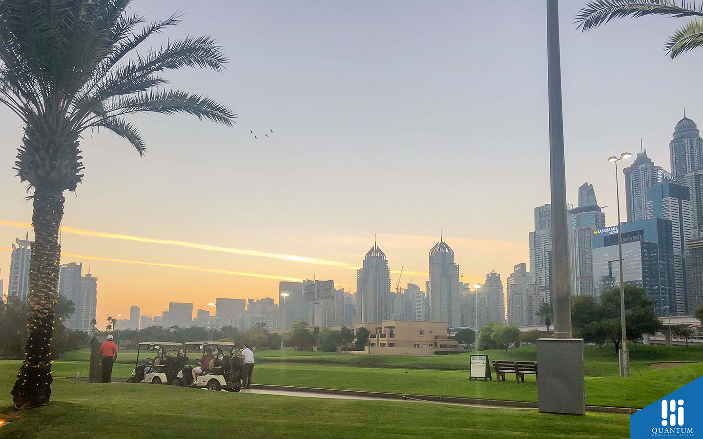 معين 5، البحيرات