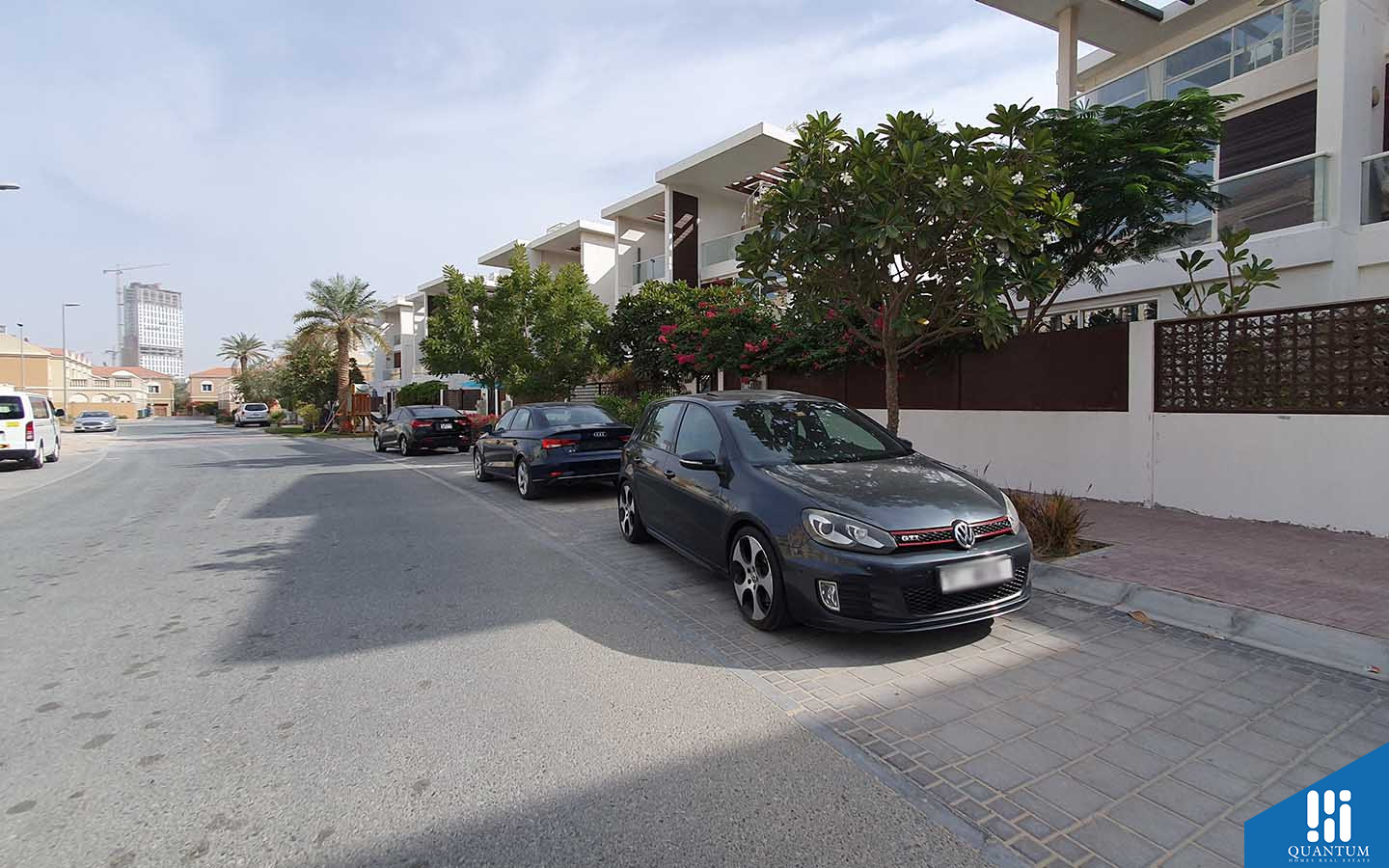 إيرانتيس، قرية جميرا الدائرية