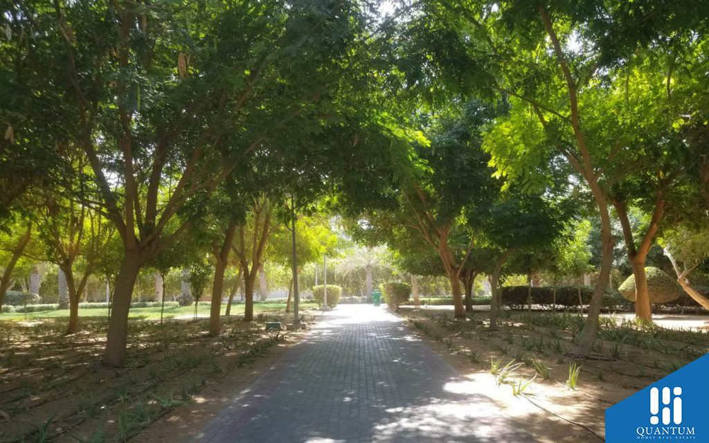 فلل غولدن وودز، قرية جميرا الدائرية