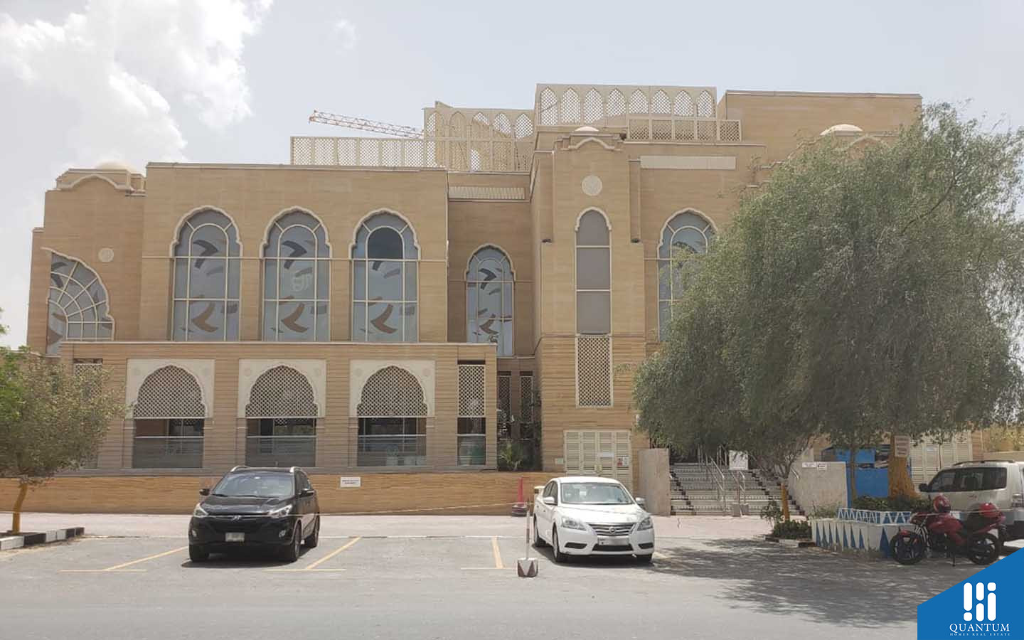 سومرست ميوز، الضاحية 10