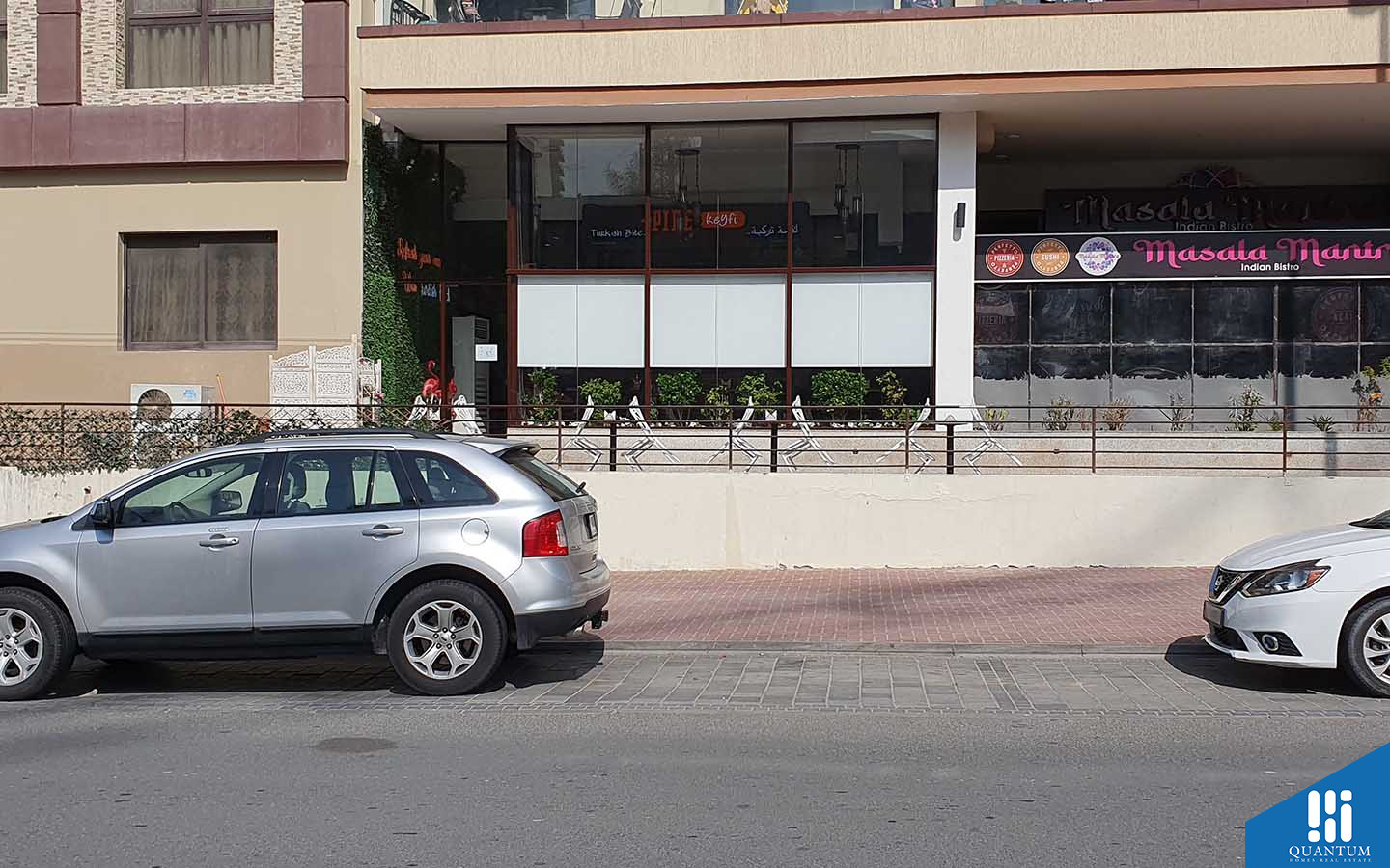 إنديجو فل، قرية جميرا الدائرية