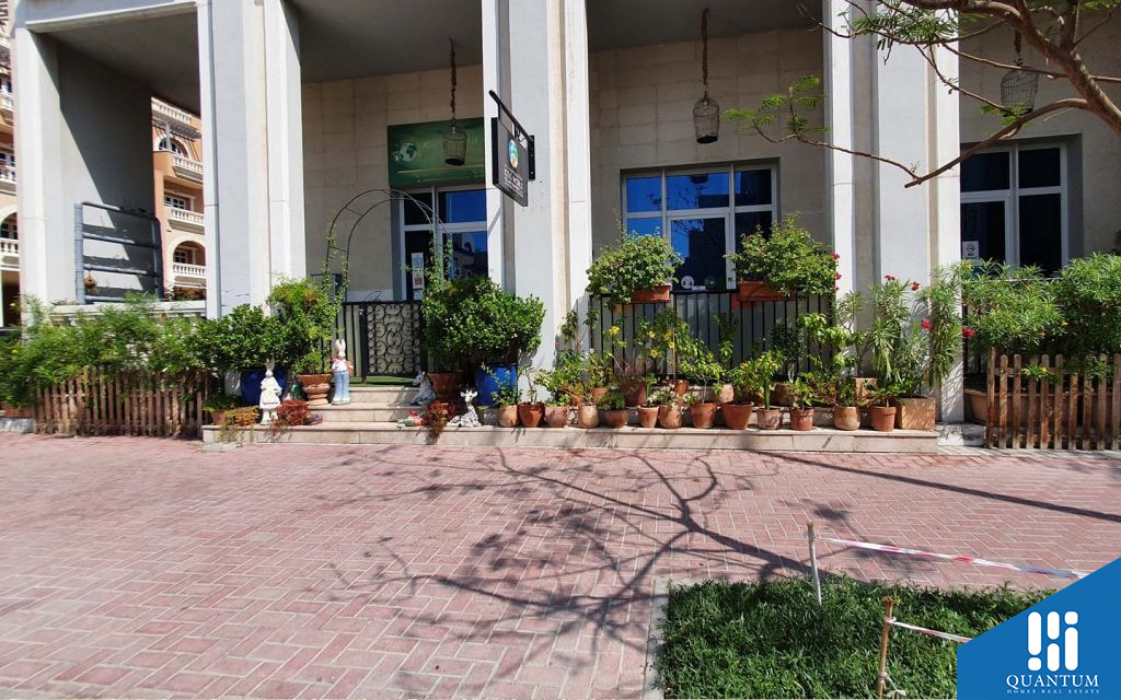 سومرست ميوز، الضاحية 10
