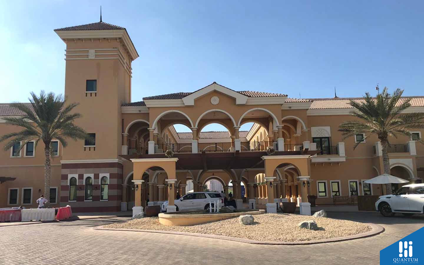 إنديجو فل 6، قرية جميرا الدائرية